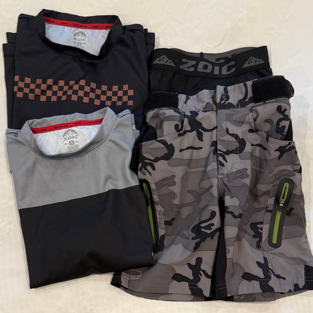 Zoic MTB Jerseys and Camo Shorts Set